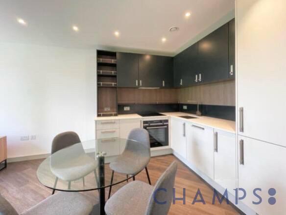 Apartment in Twickenham - View 5