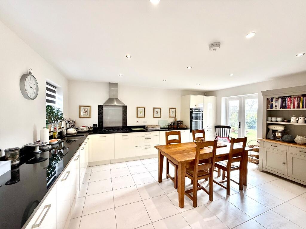 Skylark Road, Alderminster, Stratford upon Avon photo 3