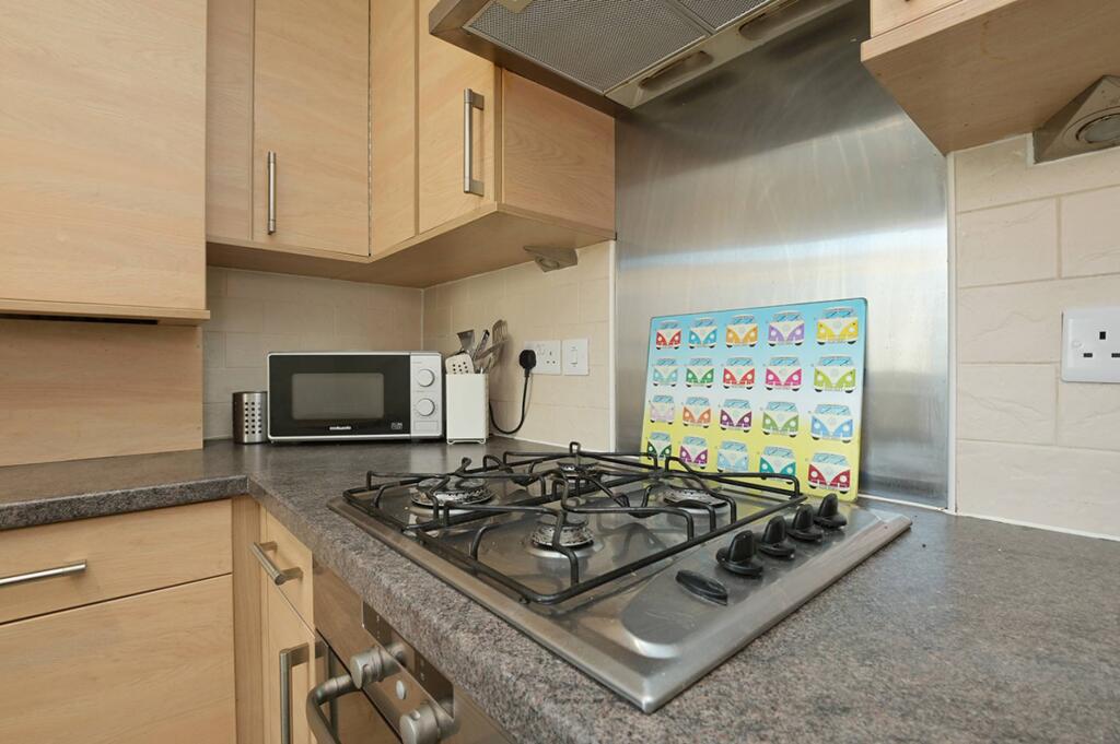 Apartment in Edinburgh, Leith Central - More