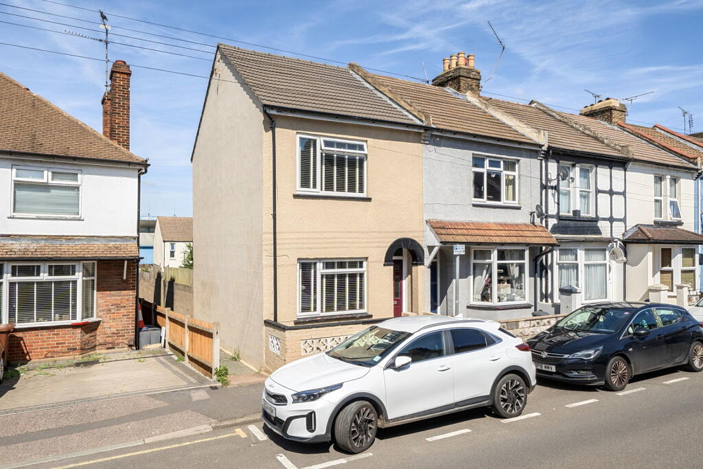 Main image of property: 3 Bedroom End of Terrace in the heart of Gillingham