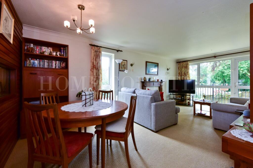 Hawkshead Road, Potters Bar, EN6 photo 4
