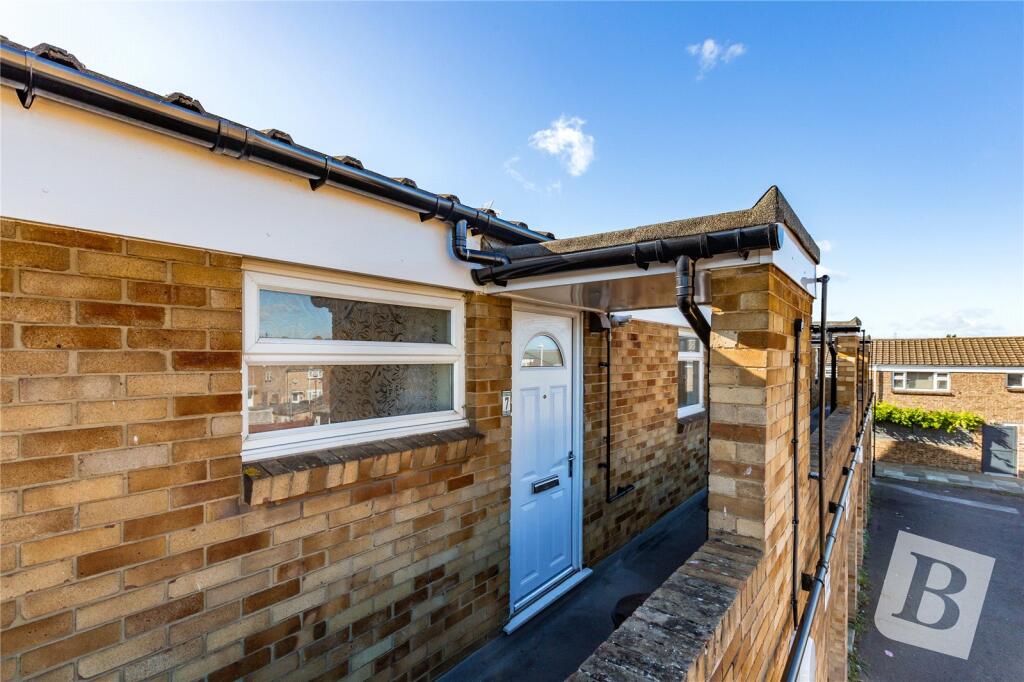 Main image of property: Hookfields, Northfleet, Gravesend, Kent, DA11