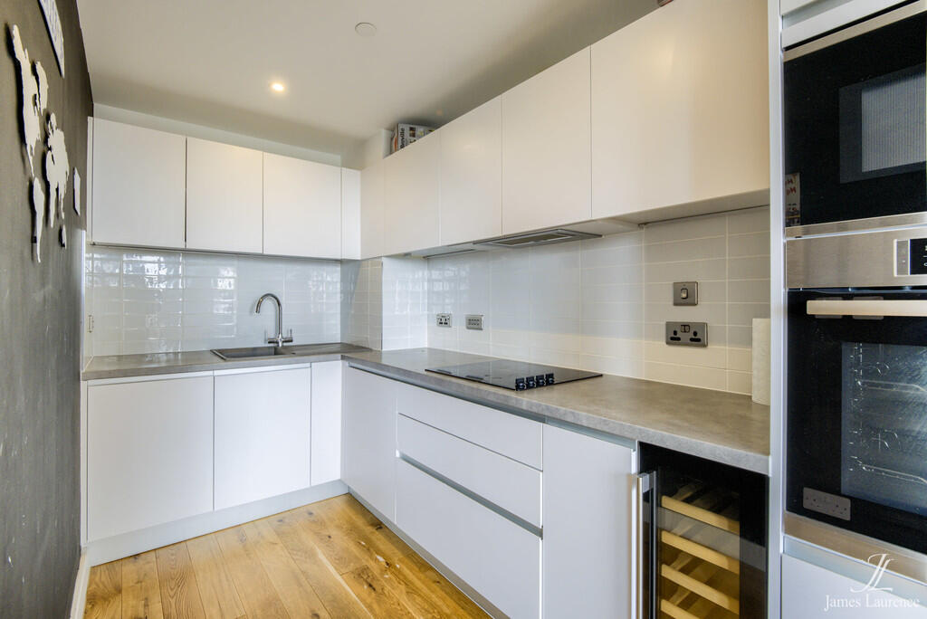 Apartment in Birmingham, Calthorpe Fields - More