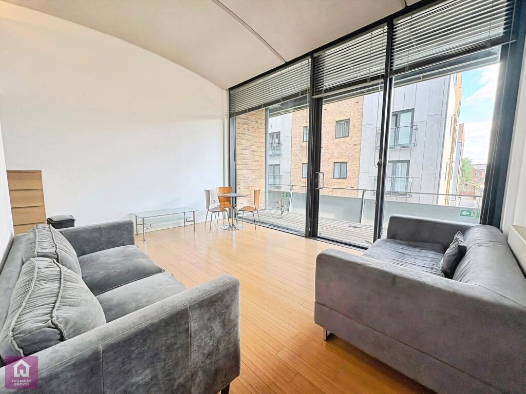 Apartment in Trafford, Greater Manchester - View 4