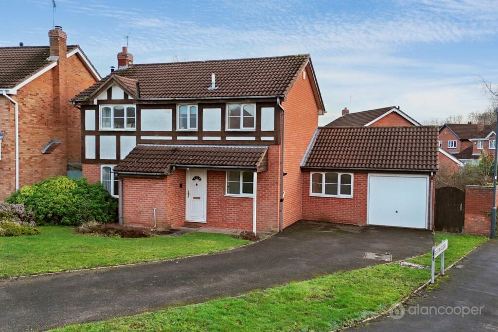 Main image of property: Tiverton Drive, Horeston Grange, Nuneaton, CV11 6YL