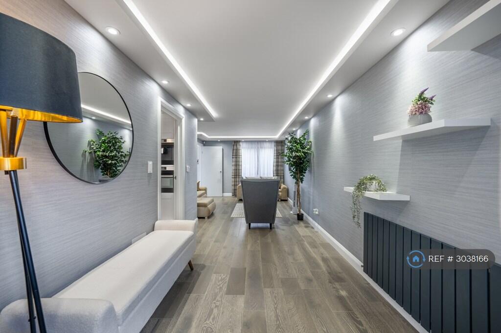 House in Bromley - View 3