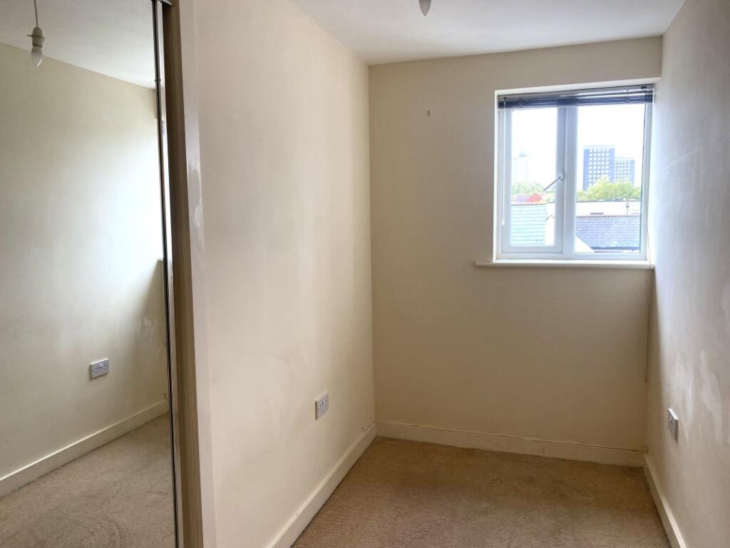 Apartment in Portsmouth - More