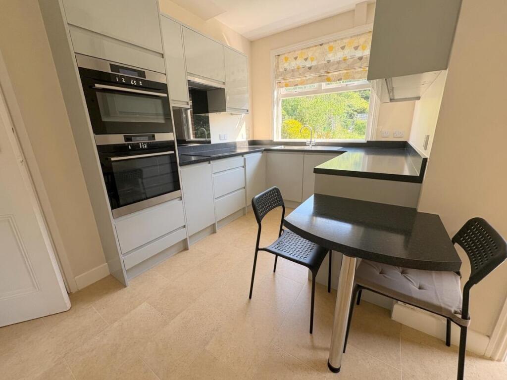 The Avenue, Spinney Hill, Northampton NN3 - View 4