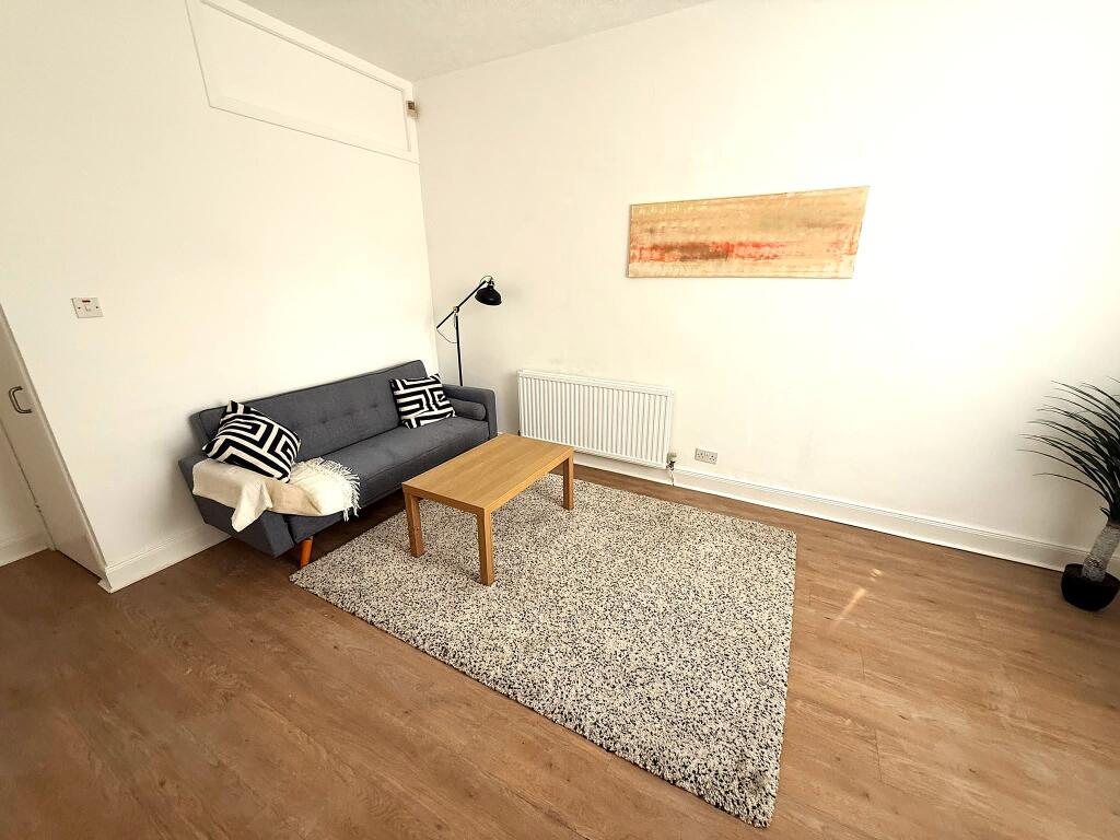Apartment in Edinburgh - View 3