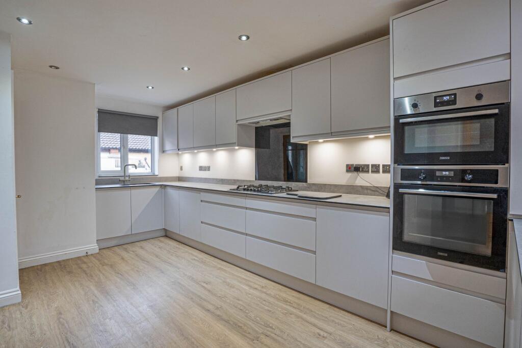 Fletchers Mews, Neath Hill, MK14 photo 2