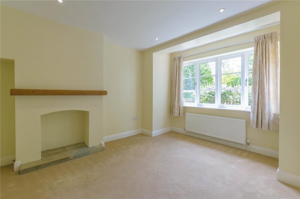 House in Hart, Crondall - View 3