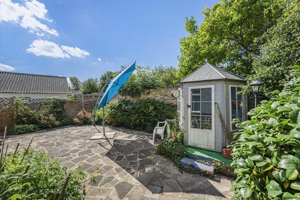 House in Dartford - View 4