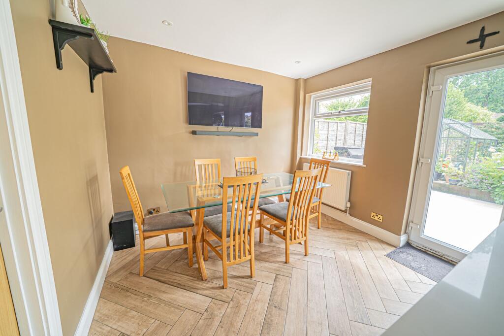 Loxley Avenue, Shirley, B90 - More