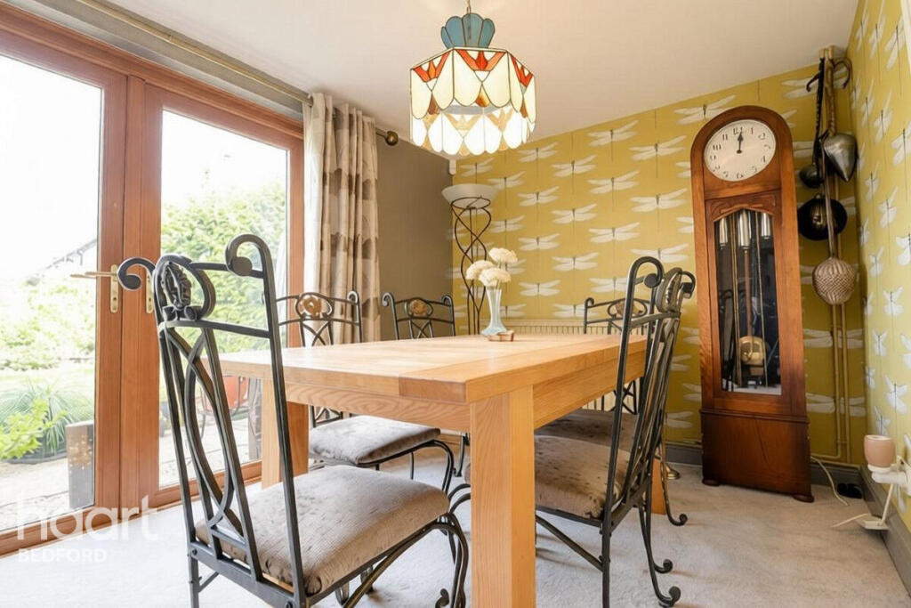 House in Houghton Conquest, Central Bedfordshire - More