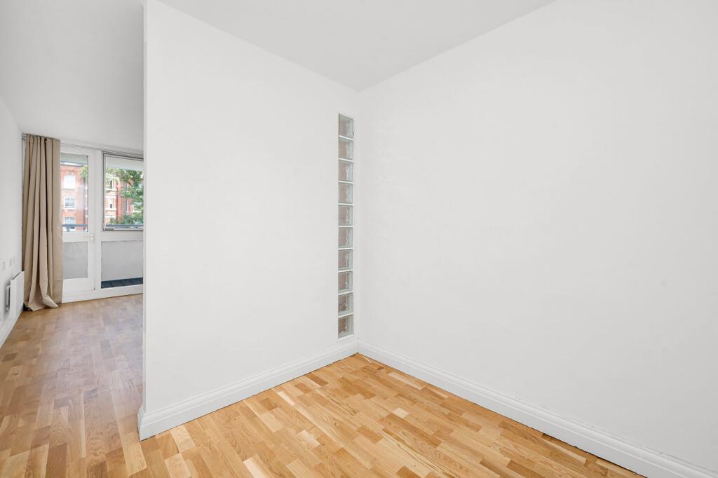 Studio apartment for rent