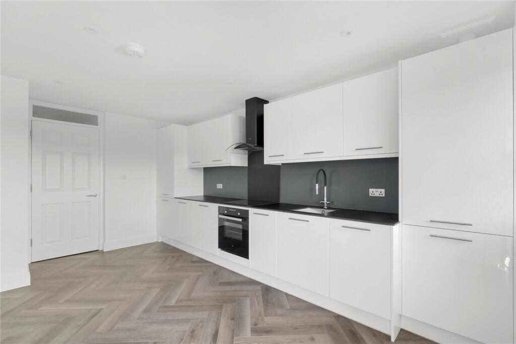 Apartment in London, Leyton - View 5