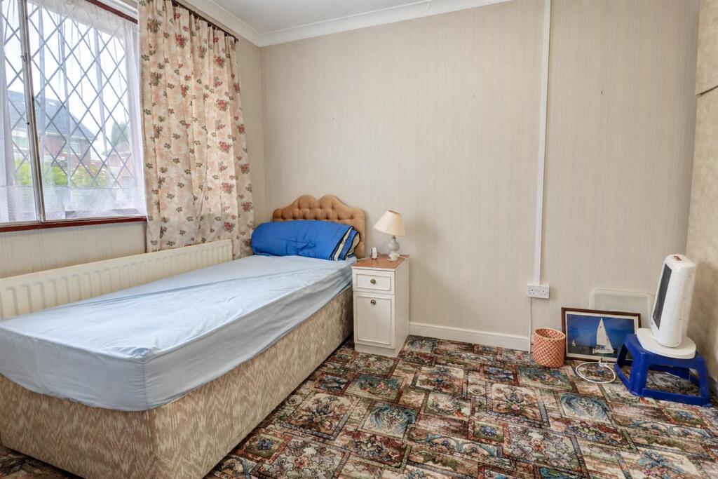 House in Walsall, Leighswood - View 5