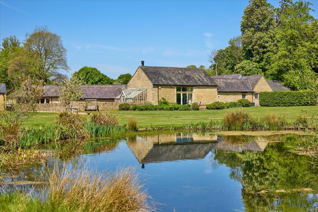 Main image of property: Fritwell, Oxfordshire, OX27