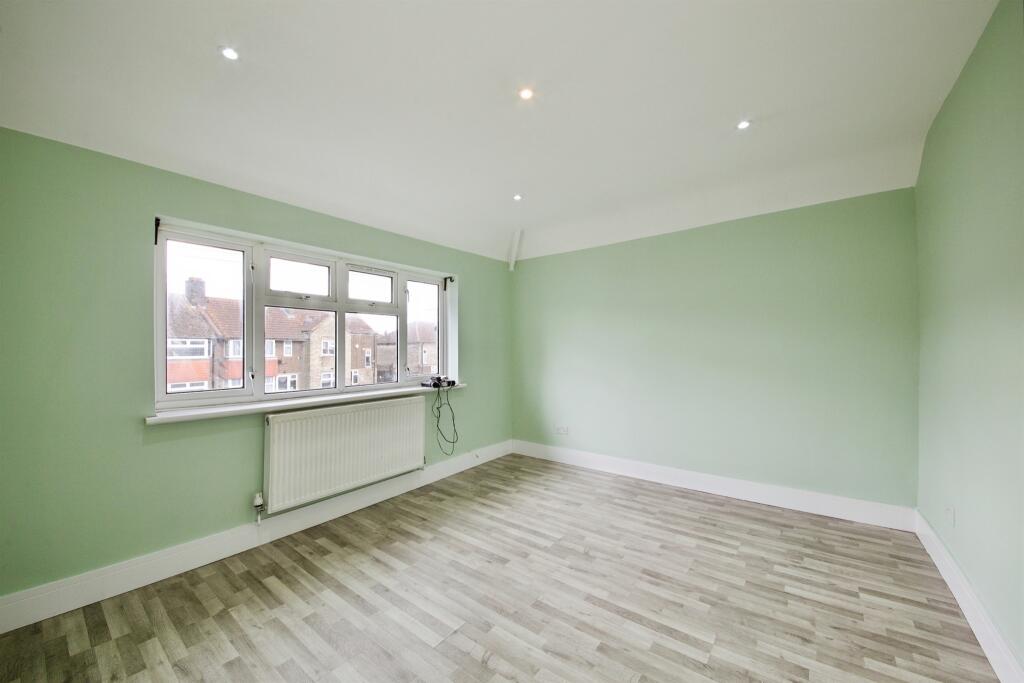 House in London - View 4