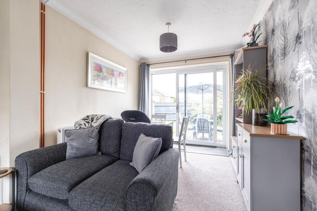 Kalmia Green, Gorleston photo 4