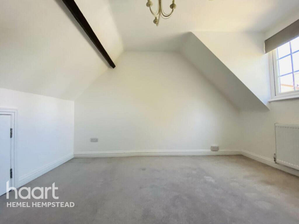 Main image of property: Manor Cottages, High Street, Kings Langley