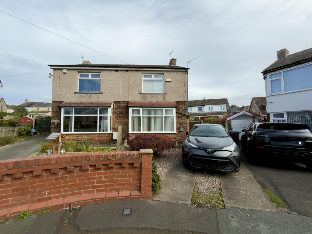 Main image of property: Matlock Grove, Burnley