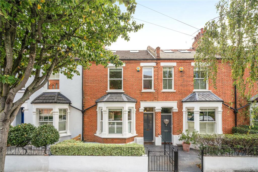 House in London - View 3