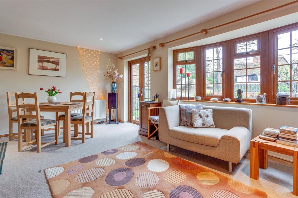 Meadow View, Winnersh, Wokingham, RG41 photo 3