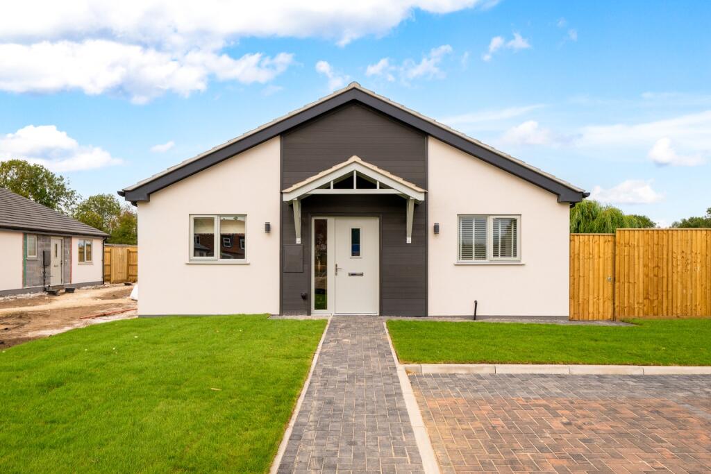 Main image of property: 7 Willow Close, Glentham, Lincolnshire, LN8 3DU, LN8