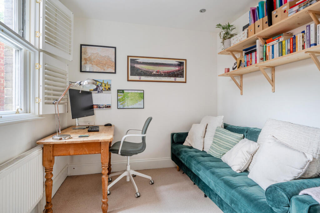 Apartment in London, Upper Sydenham, Forest Hill - More