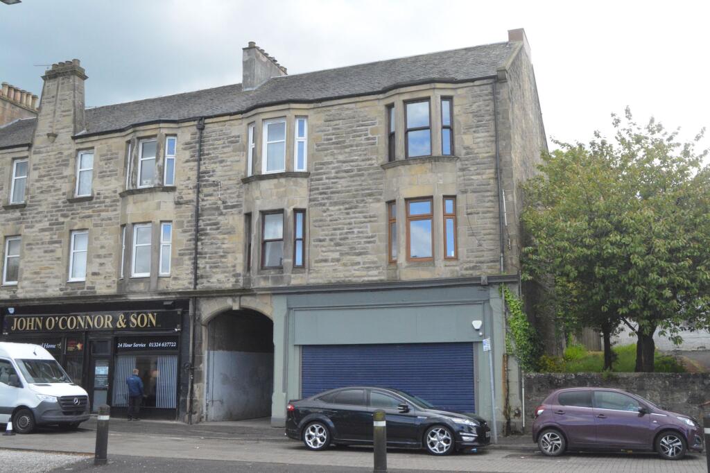 1-bed flat on Main Street, Camelon, FK1, £49,000