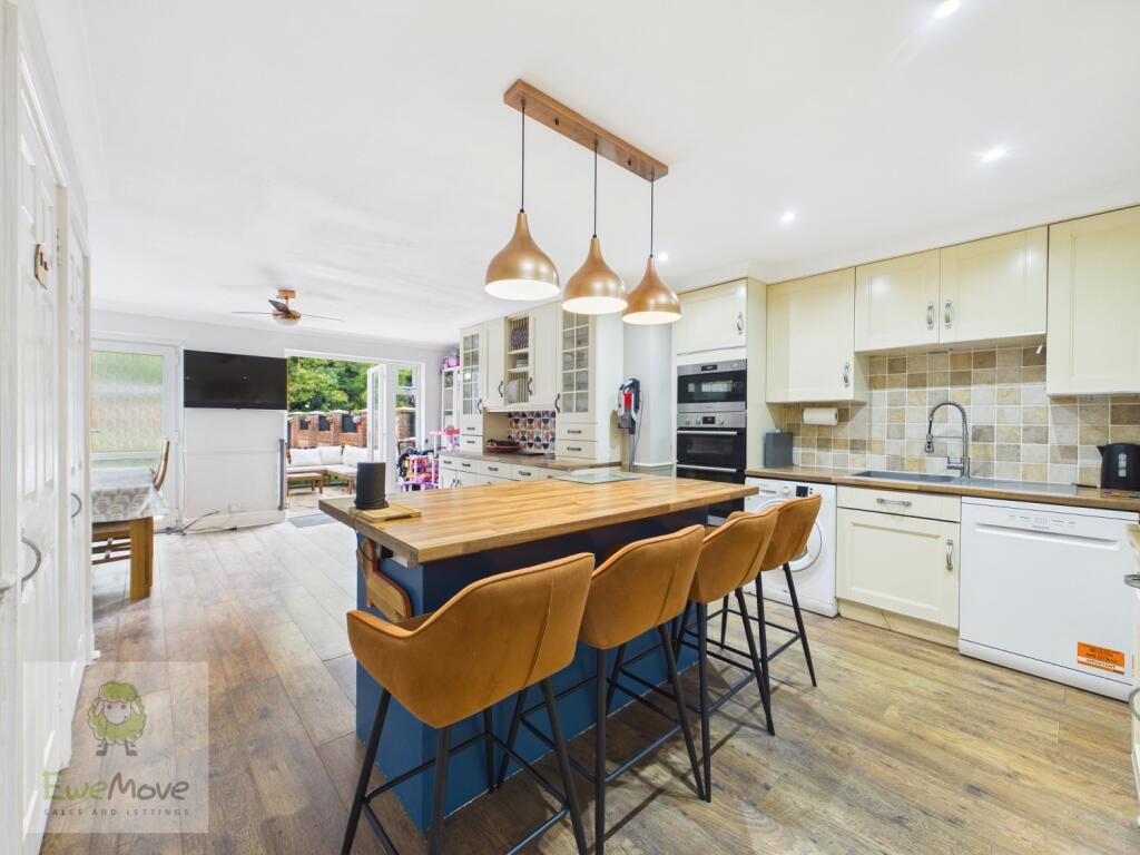 Main image of property: Poplicans Road, Cuxton, Rochester, ME2 1EH