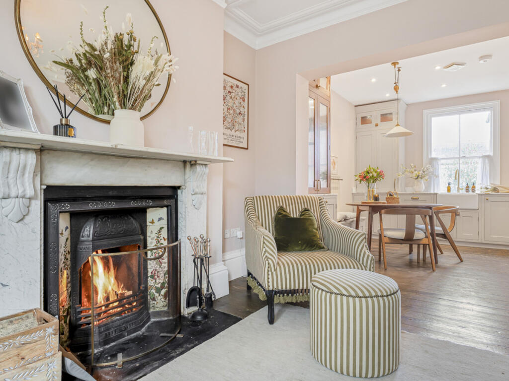 House in Canterbury, Kent - View 2