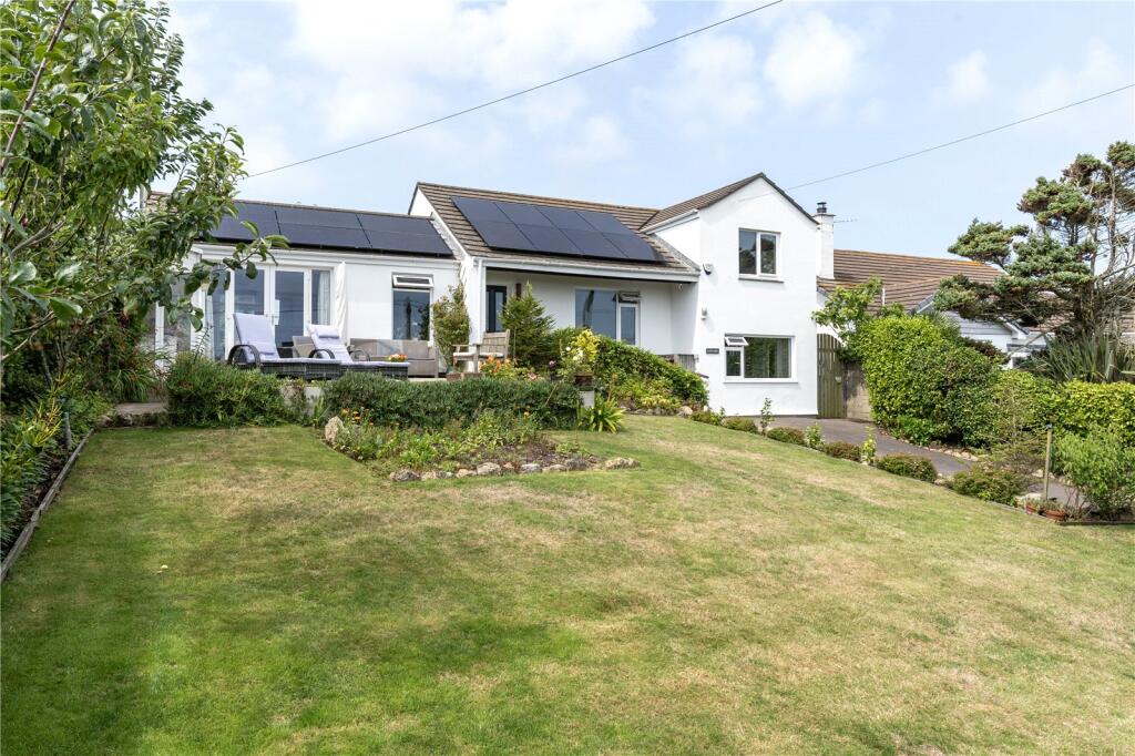 4 bedroom detached house in St. Levan