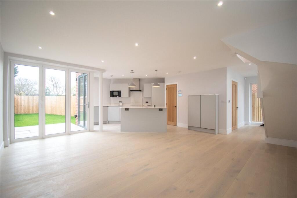 House in Cambridge, Romsey - View 2