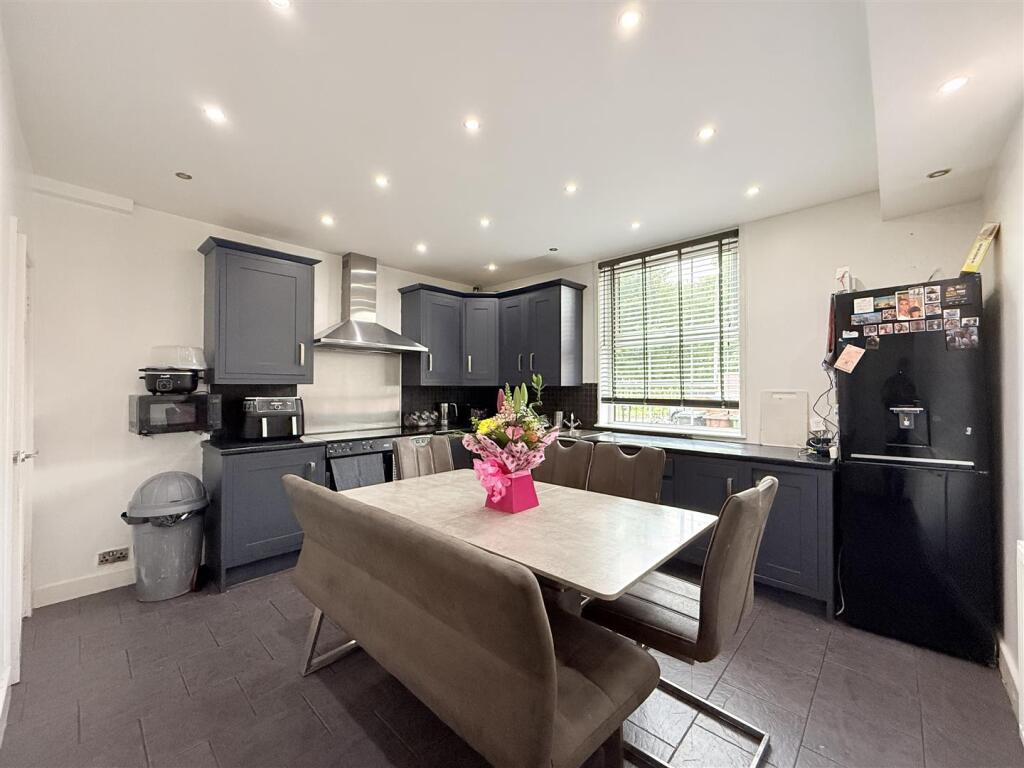 House in Oldham - View 3