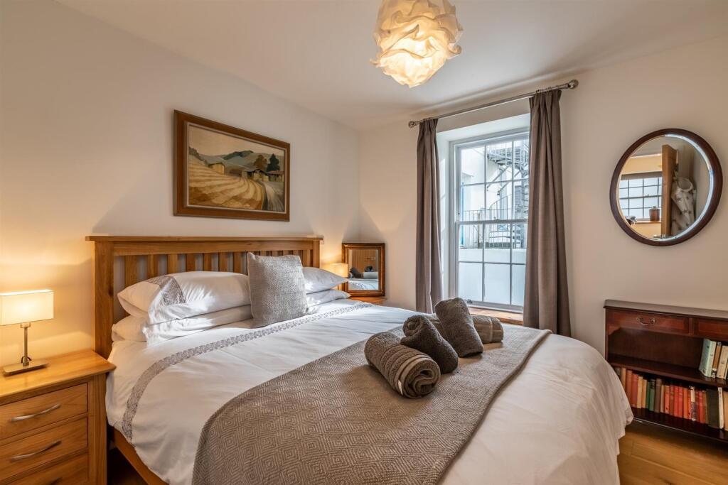 House in Exeter - View 5