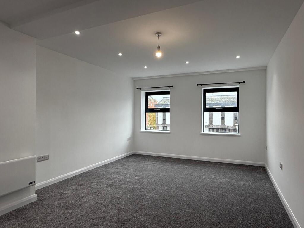 Apartment in Taunton - View 4