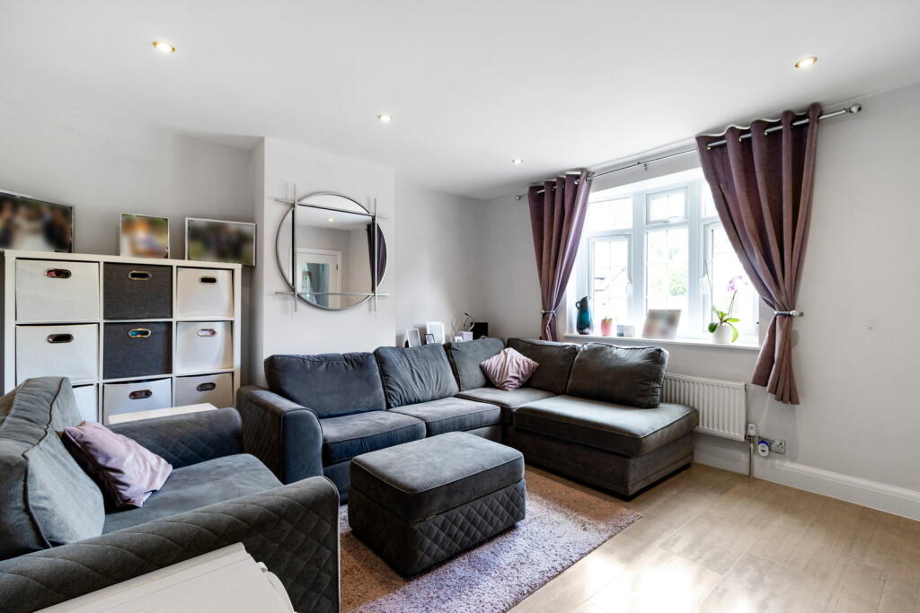 House in Watford - View 4