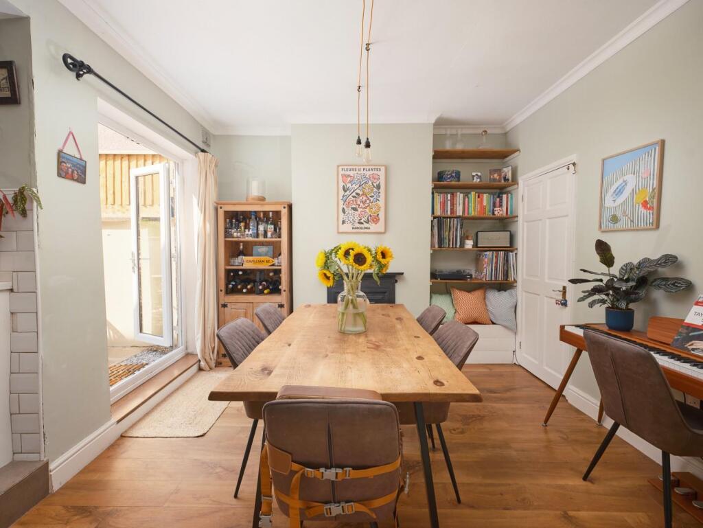 Main image of property: Gwilliam Street, Windmill Hill