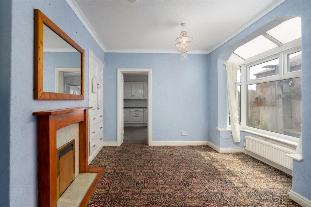 Queen Street, WITHERNSEA - View 5