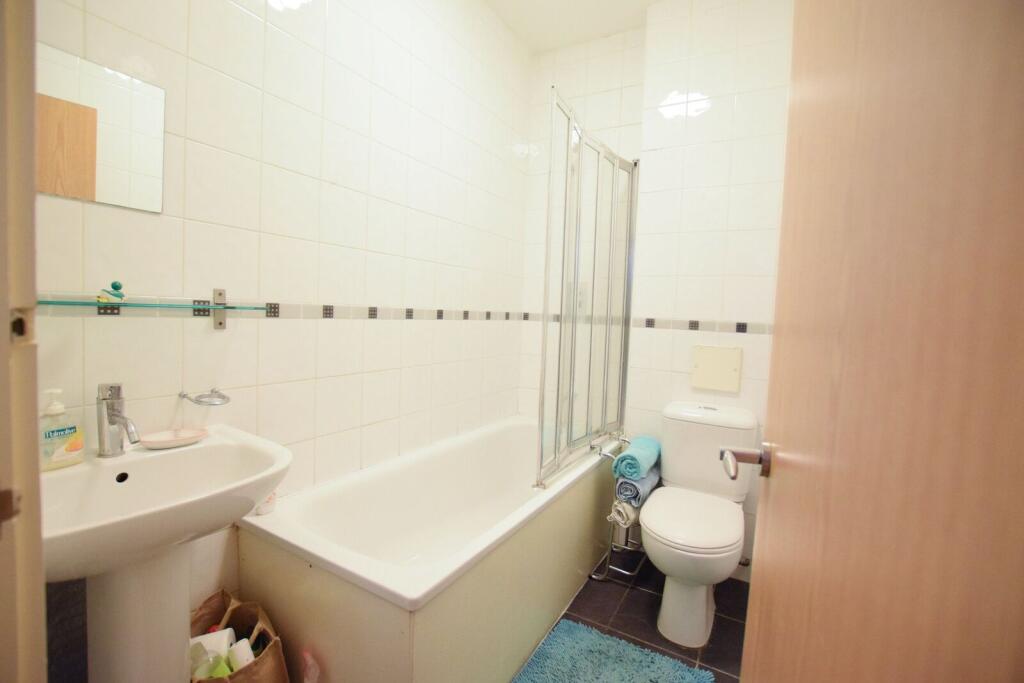 Apartment in London, Stockwell Park, Oval - More