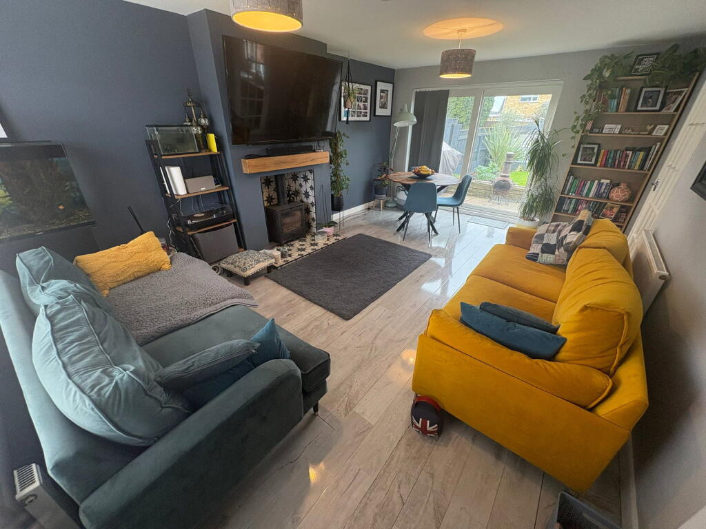 Gloucester Crescent, Wigston, LE18 4YF photo 2