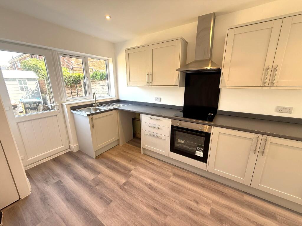 House in Ellesmere Port, Whitby - View 5