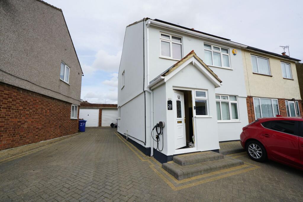 Main image of property: Silverlocke Road, Grays