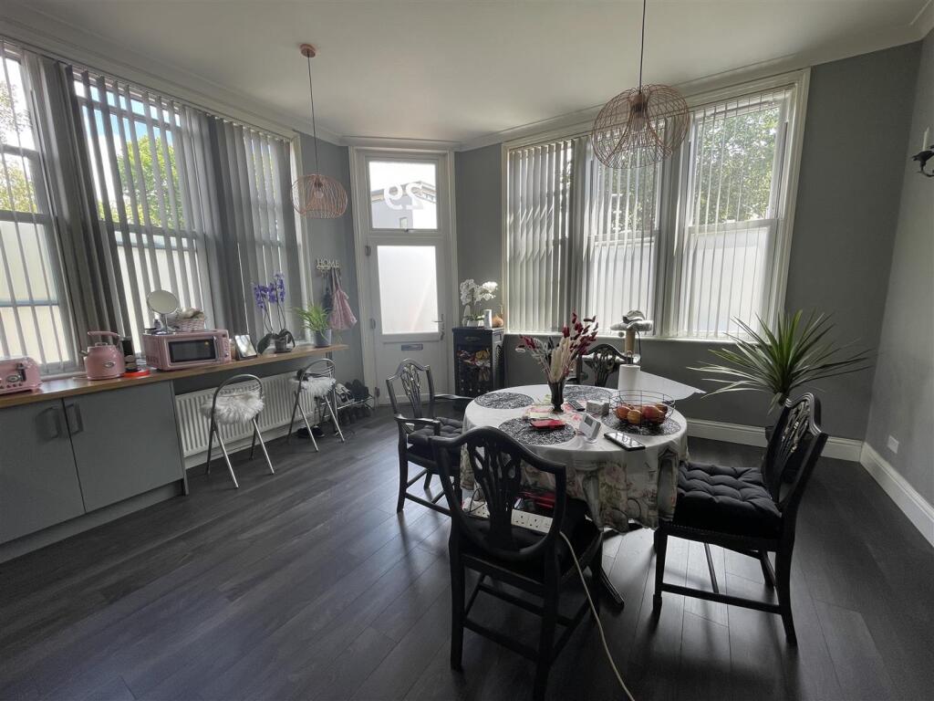 Apartment in Cheltenham, Wymans Brook, Alstone - View 4