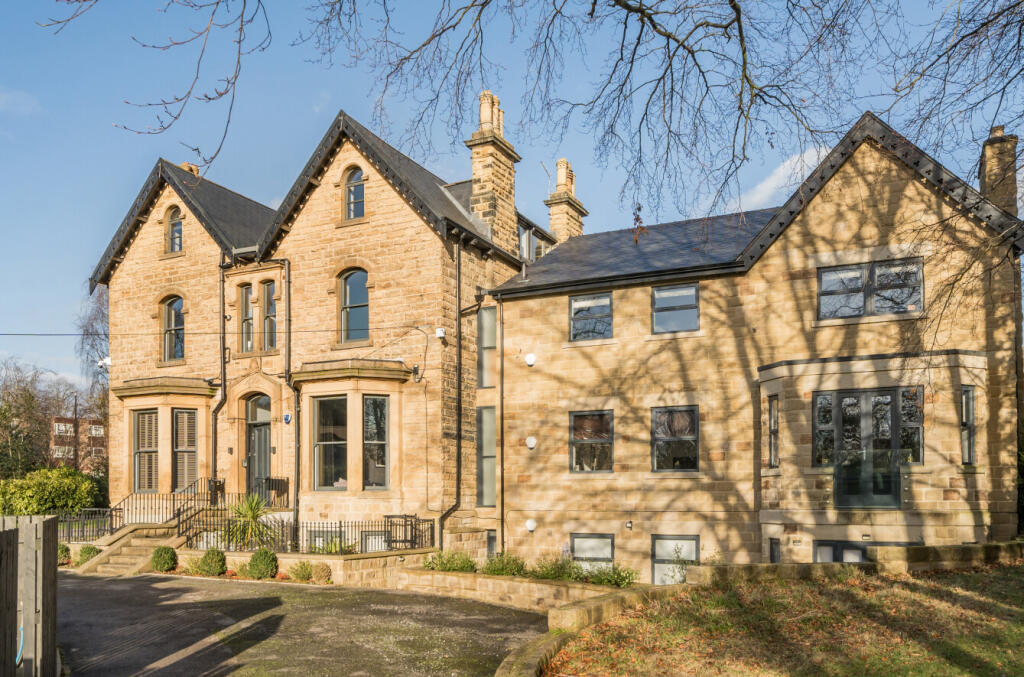 Main image of property: Park Villas, Roundhay, Leeds, LS8