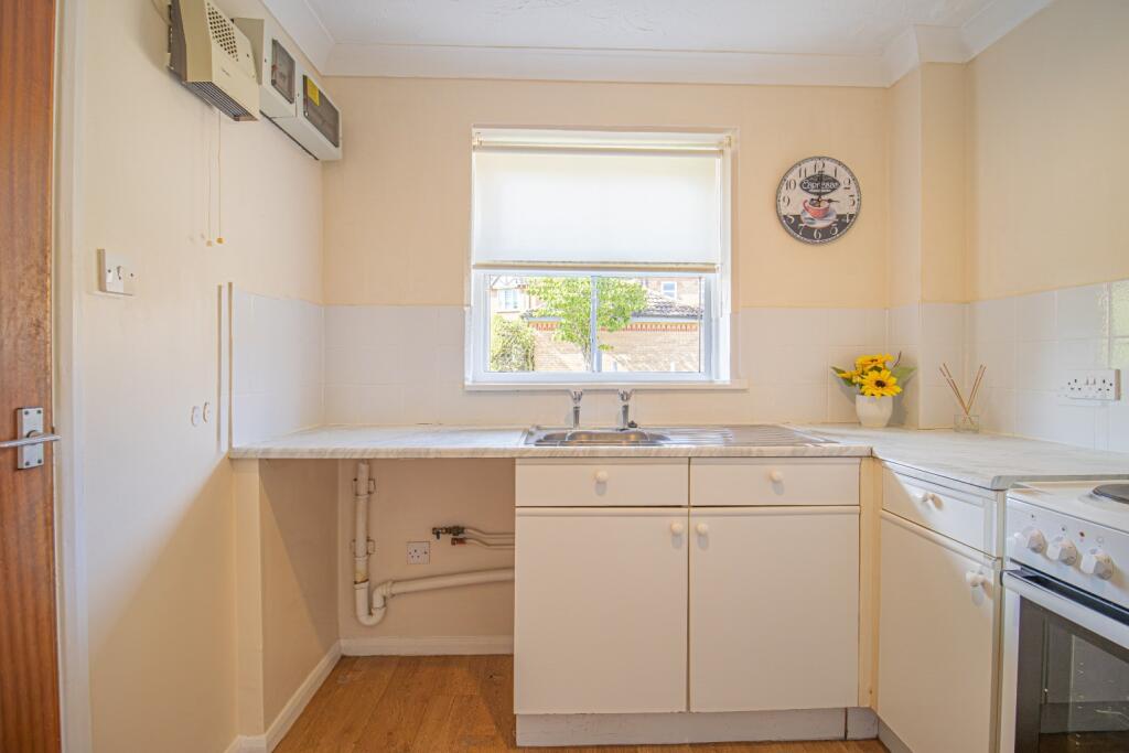 House in King's Lynn and West Norfolk, Templemead - View 5