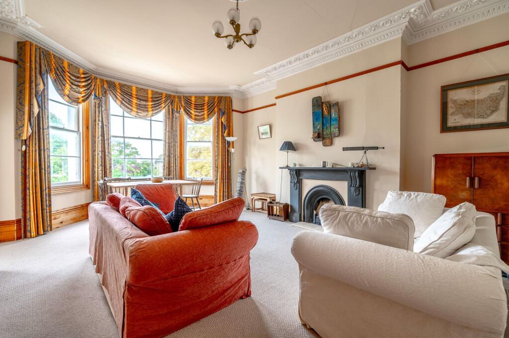 Wedgewood Court, North Parade photo 2