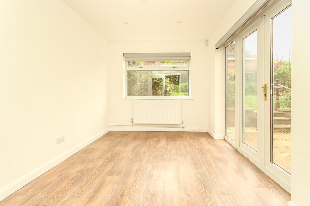 House in Earls Barton - View 4
